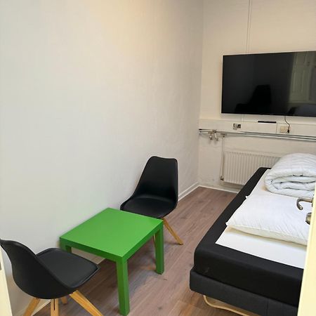 Italian Rooms 7 Aalborg Bagian luar foto